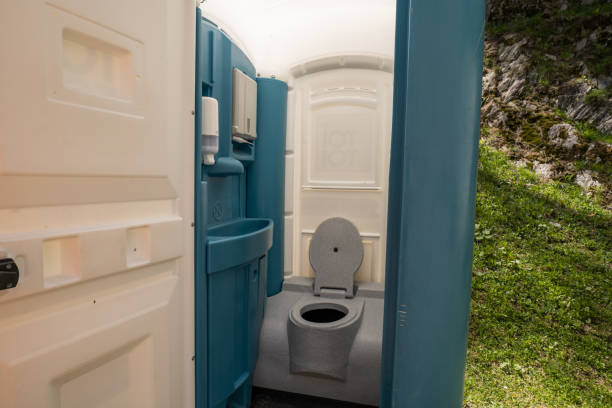 Best Deluxe Portable Toilet Rental  in Dallas, GA